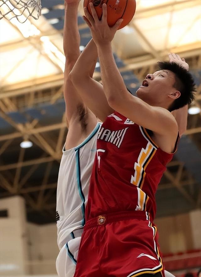 山西球员连续砍分，独造胜负天平的简单介绍