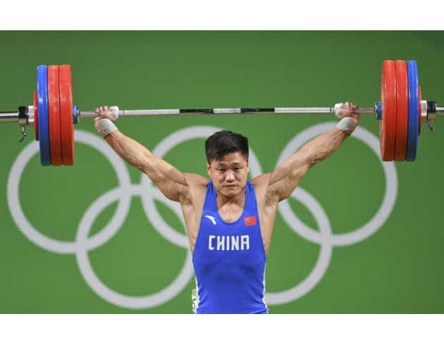 巴西射击运动员表现出色，锁定奖牌