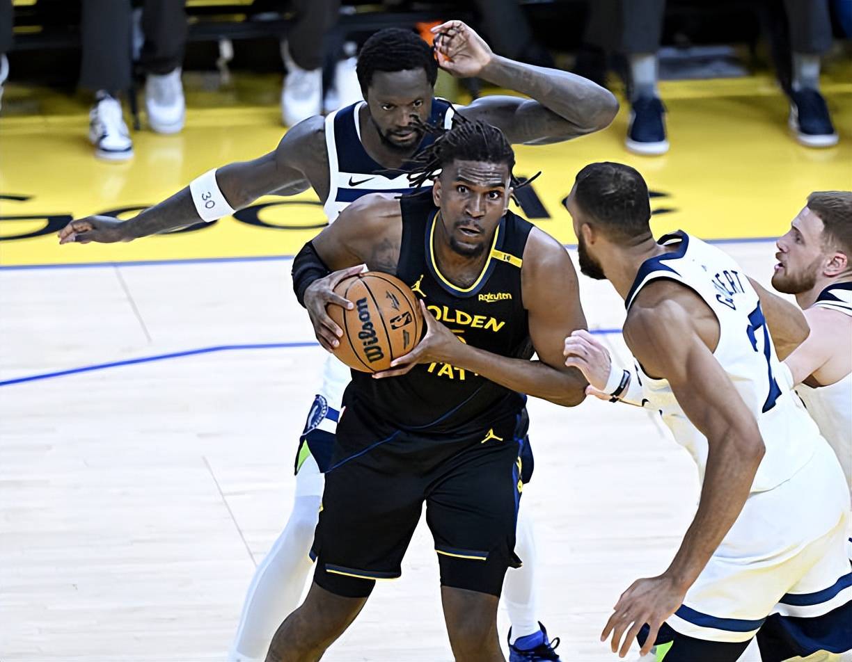 勇士大将担任领袖，带领球队连胜