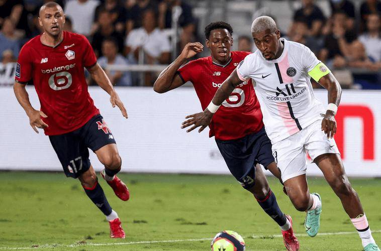 里尔新星崭露头角，助力球队冲击法甲冠军的简单介绍