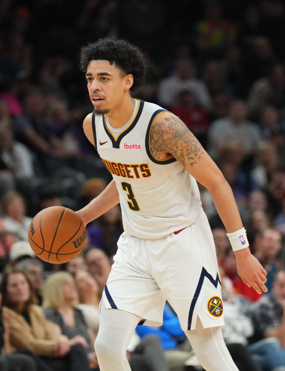 包含NBA明星球员技术过人，新秀赛惊艳亮相的词条