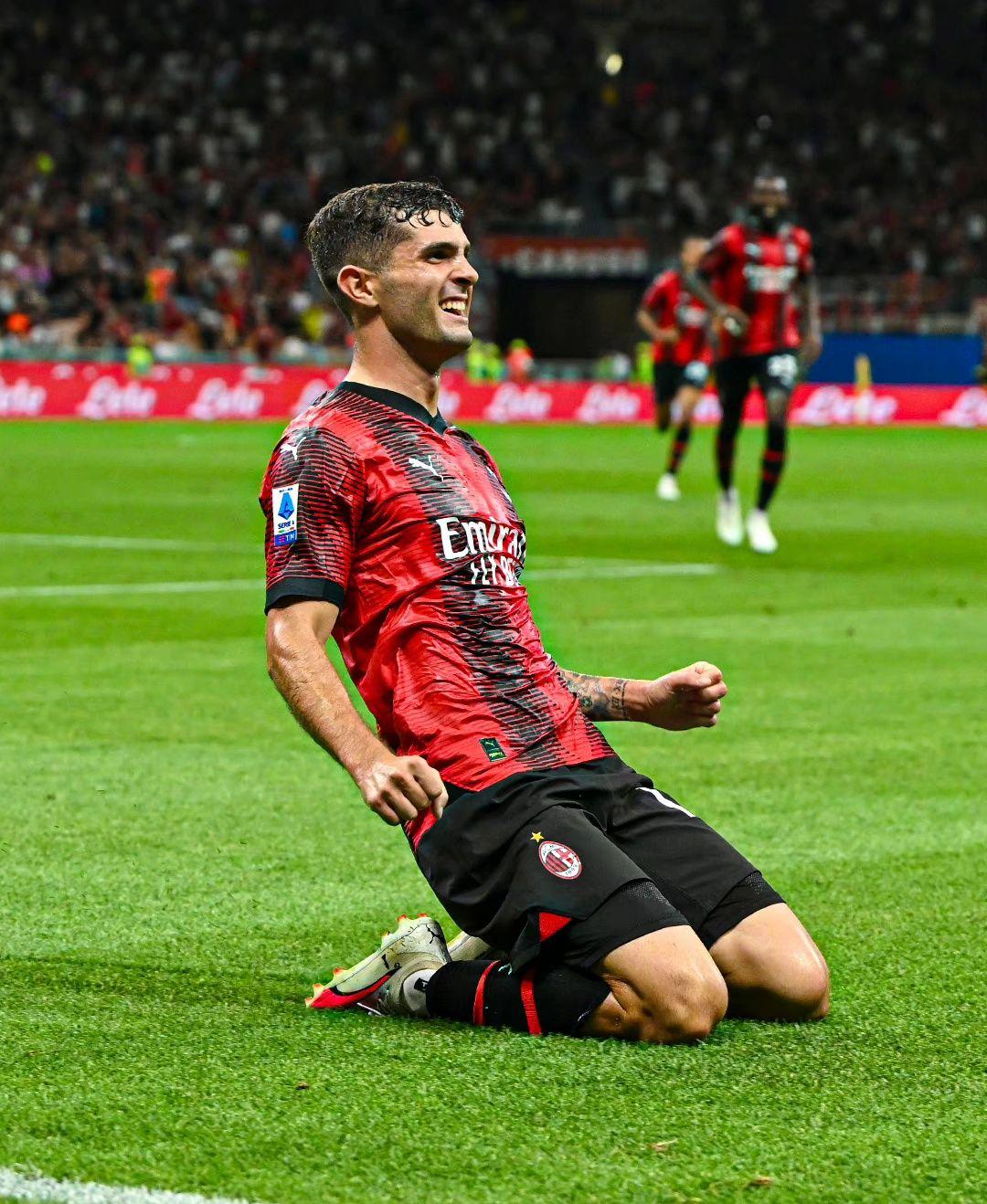 开云体育-AC米兰前锋频频破门，成为得分王