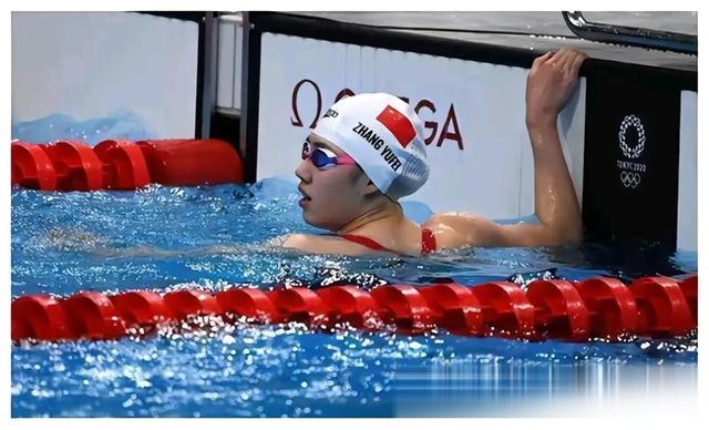 开云体育下载-游泳比赛新秀横空出世，冲击金牌
