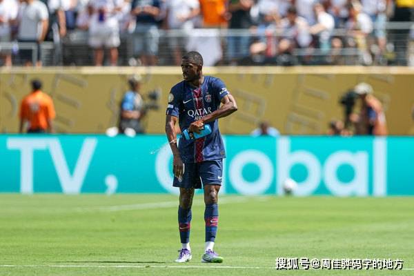 巴黎大胜领跑小组中场组织完美