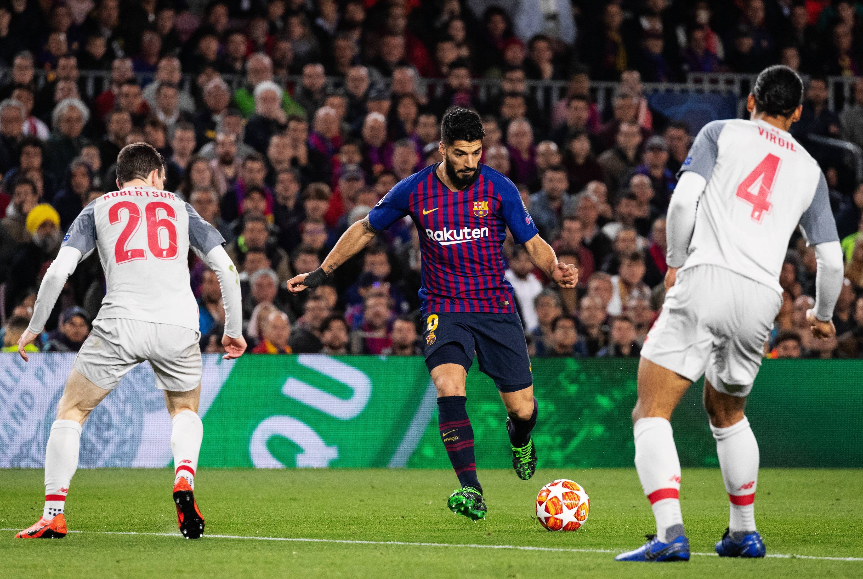 西甲豪门逆转大胜，巴塞罗那再获胜利