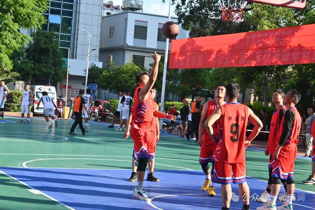 包含首尔篮球比赛精彩纷呈,赢得掌声与喝采的词条 包含首尔篮球比赛精彩纷呈,赢得掌声与喝采的词条