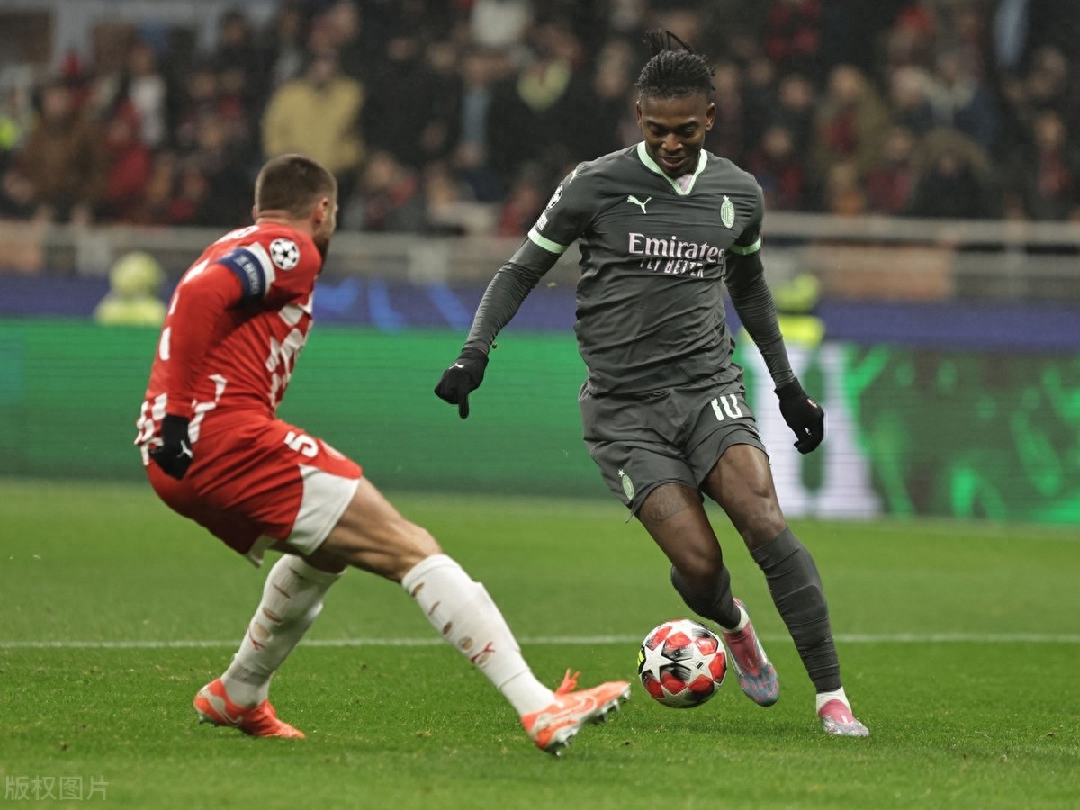 包含克雷尔福客场逆转赫罗纳，取得一场胜利的词条