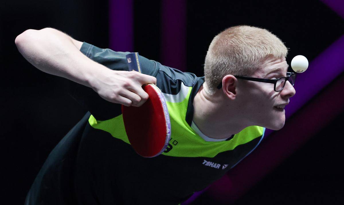 克鲁塞罗横扫对手,大比分获胜 克鲁塞罗横扫对手,大比分获胜