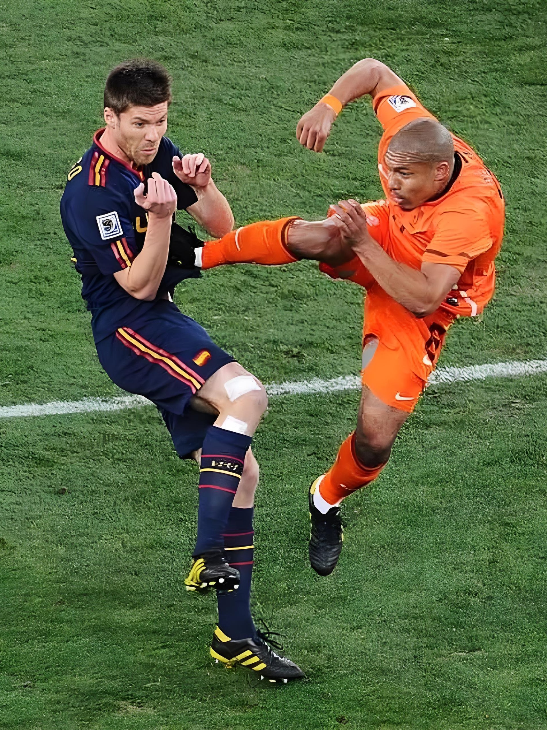 职业足球赛事轮番上演,球员技术不断提升 职业足球赛事轮番上演,球员技术不断提升