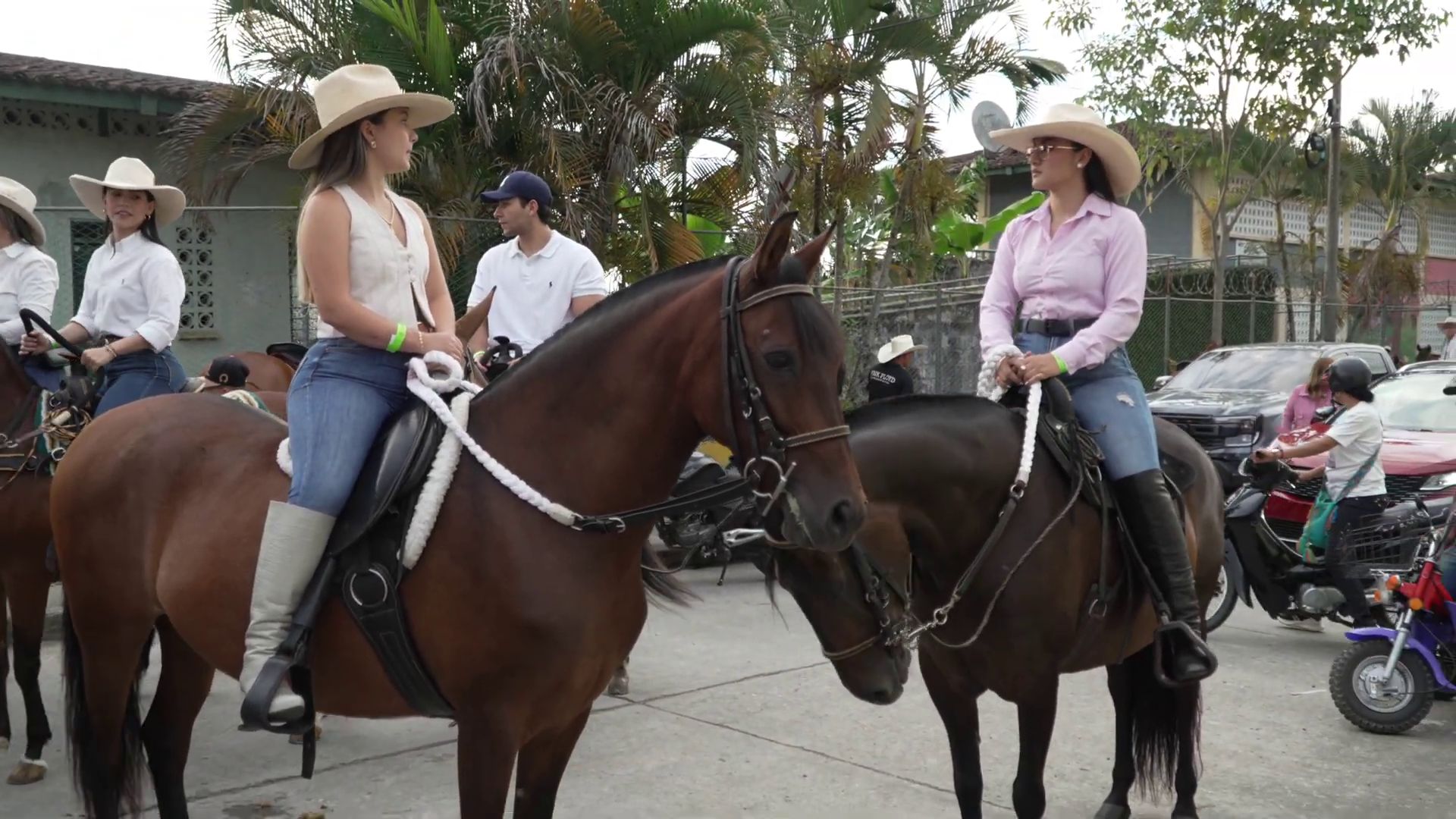 惊天一幕！哥伦比亚选手惊艳亮相的简单介绍