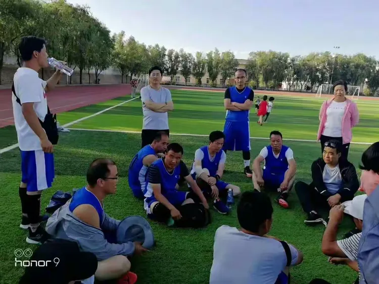 队员努力奋斗,团结协作创造佳绩 队员努力奋斗,团结协作创造佳绩