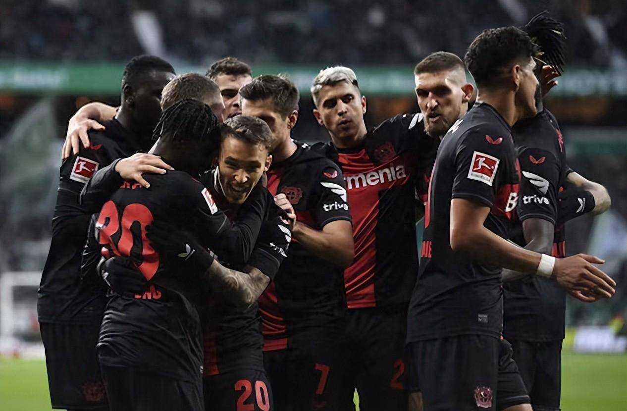 包含勒沃库森客场击败对手，继续争夺欧战资格的词条