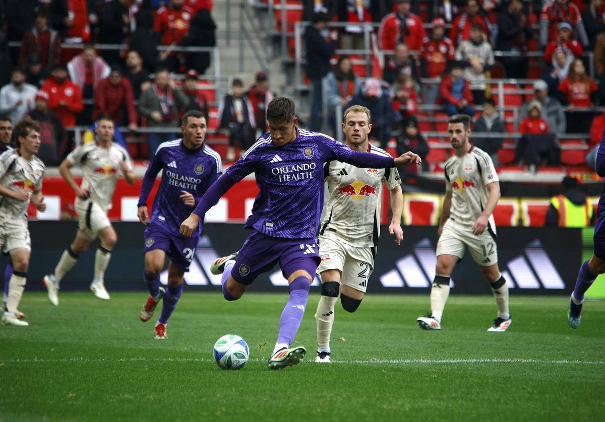 包含皇家马德里客场大胜,球队士气高昂的词条 包含皇家马德里客场大胜,球队士气高昂的词条