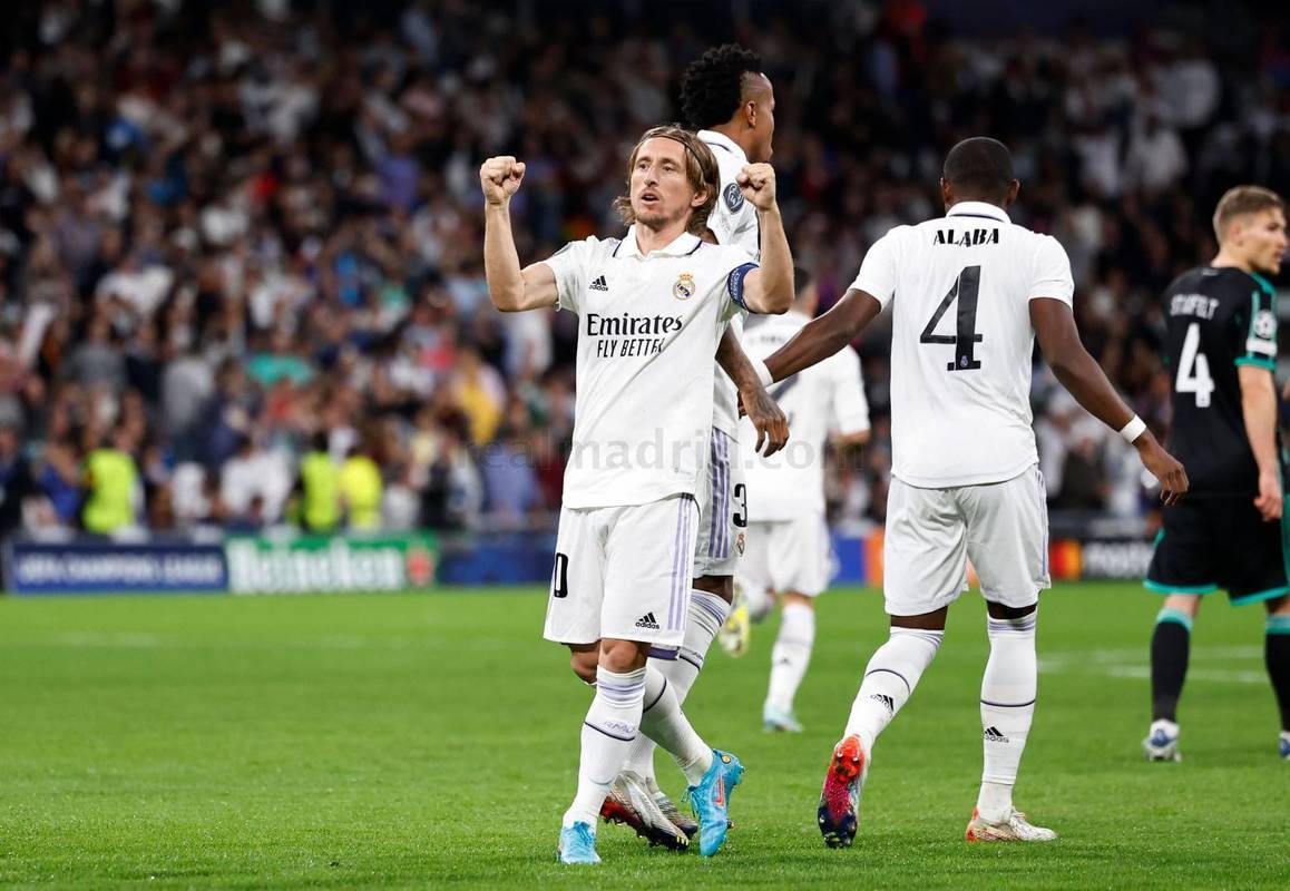 包含皇家马德里客场大胜,球队士气高昂的词条 包含皇家马德里客场大胜,球队士气高昂的词条