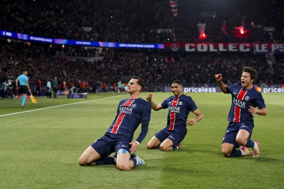 包含巴黎FC队险胜,成功挺进欧冠半决赛的词条 包含巴黎FC队险胜,成功挺进欧冠半决赛的词条