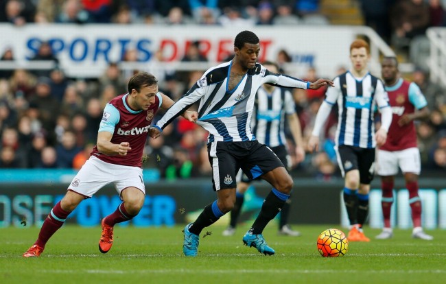 包含纽卡斯尔联客场大捷，提升排名的词条