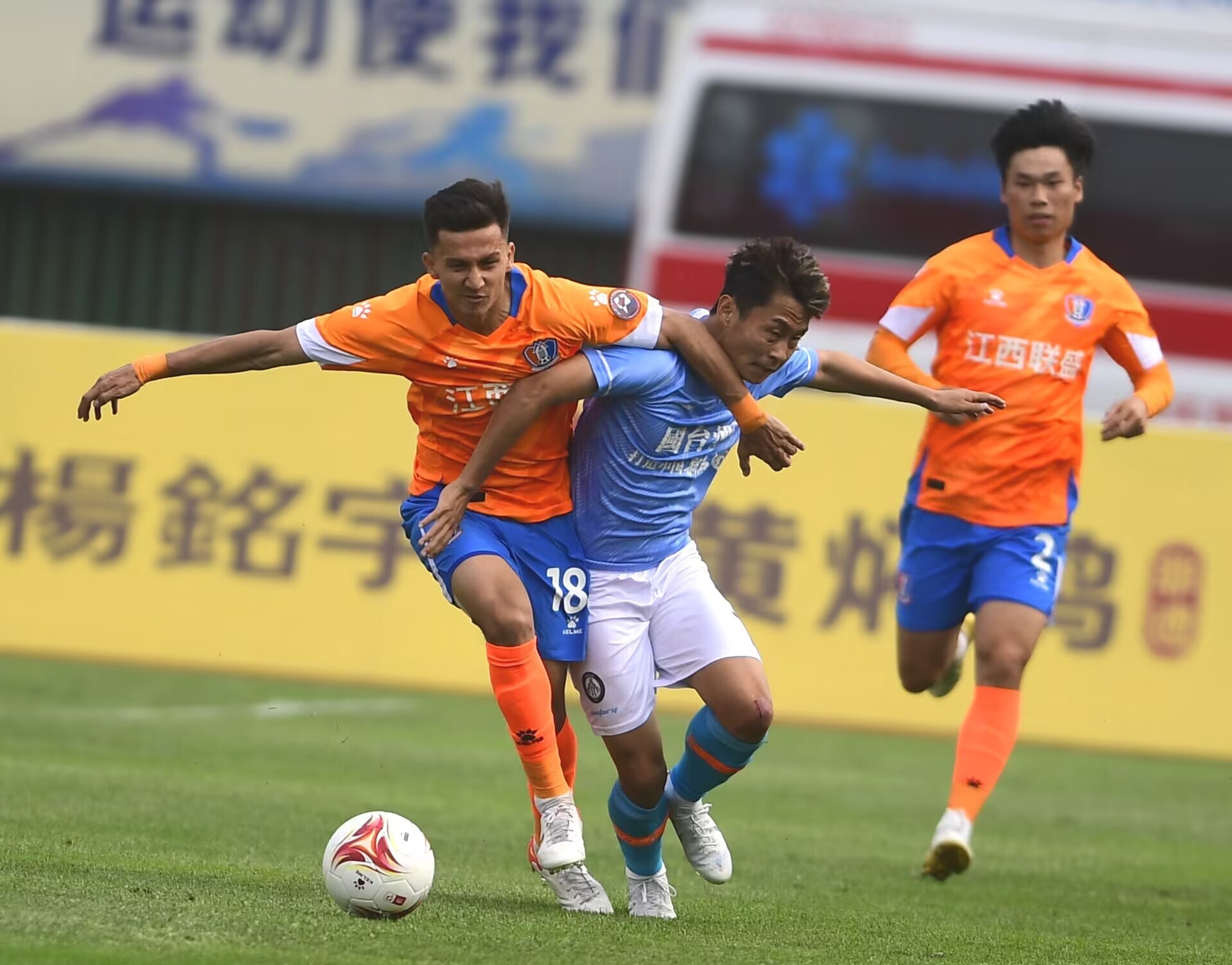 主场作战全力以赴,高效进攻豪取胜利 主场作战全力以赴,高效进攻豪取胜利