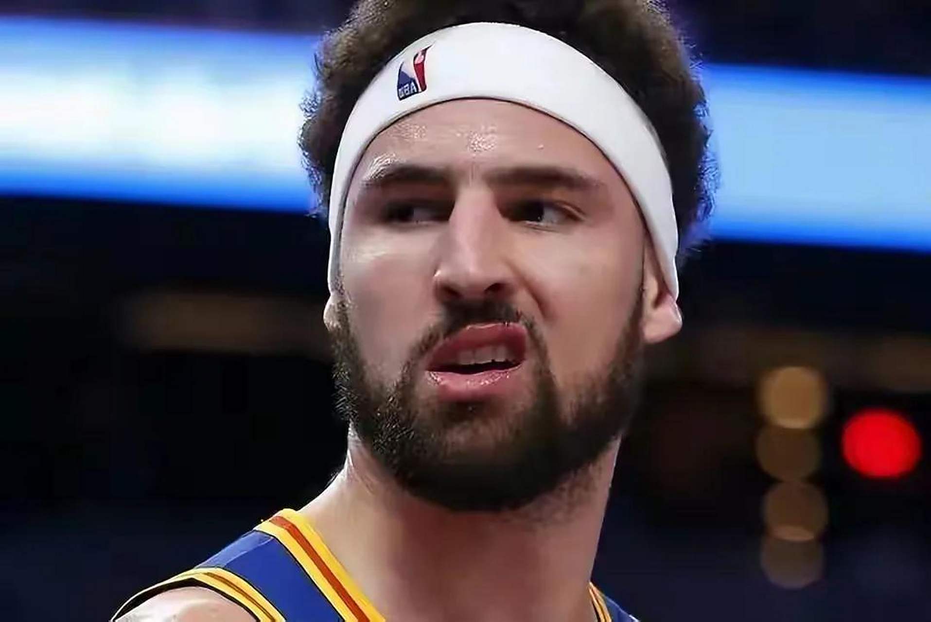 勇士再遭溃败,汤普森防守火力全无 勇士再遭溃败,汤普森防守火力全无