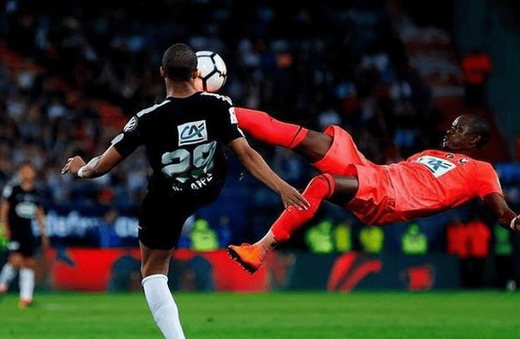 南特队在进攻与防守上取得了平衡，值得关注