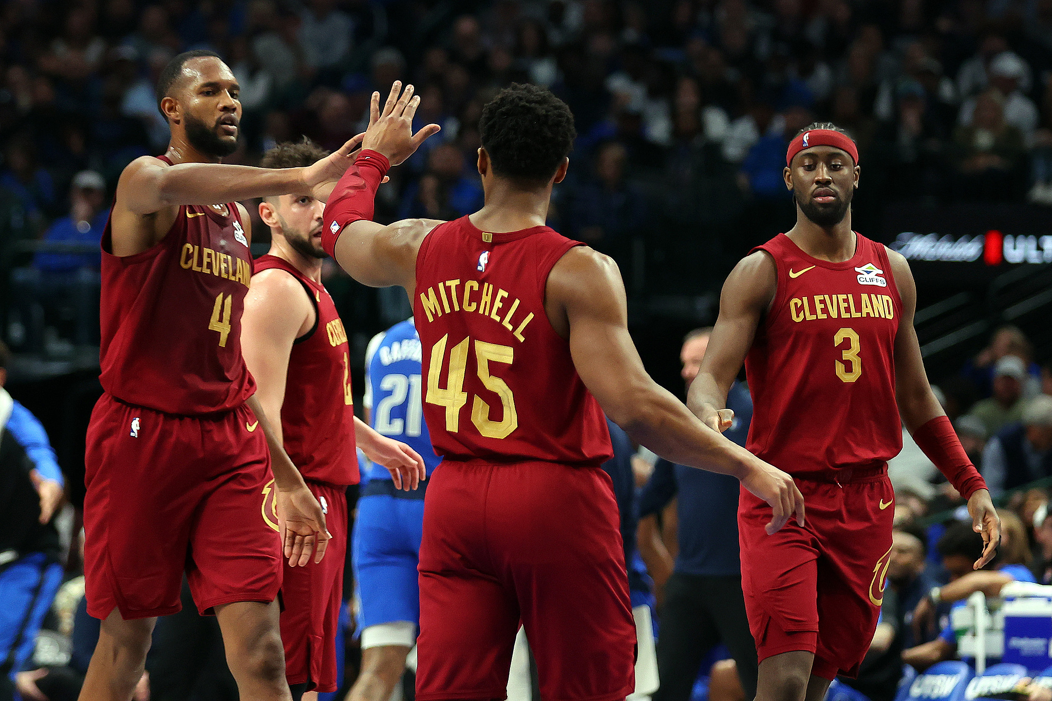 独行侠客场击败黄蜂,豪取三连胜 独行侠客场击败黄蜂,豪取三连胜