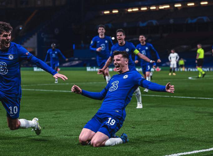 切尔西主场一球小胜诺维奇,保住领头羊位置 切尔西主场一球小胜诺维奇,保住领头羊位置