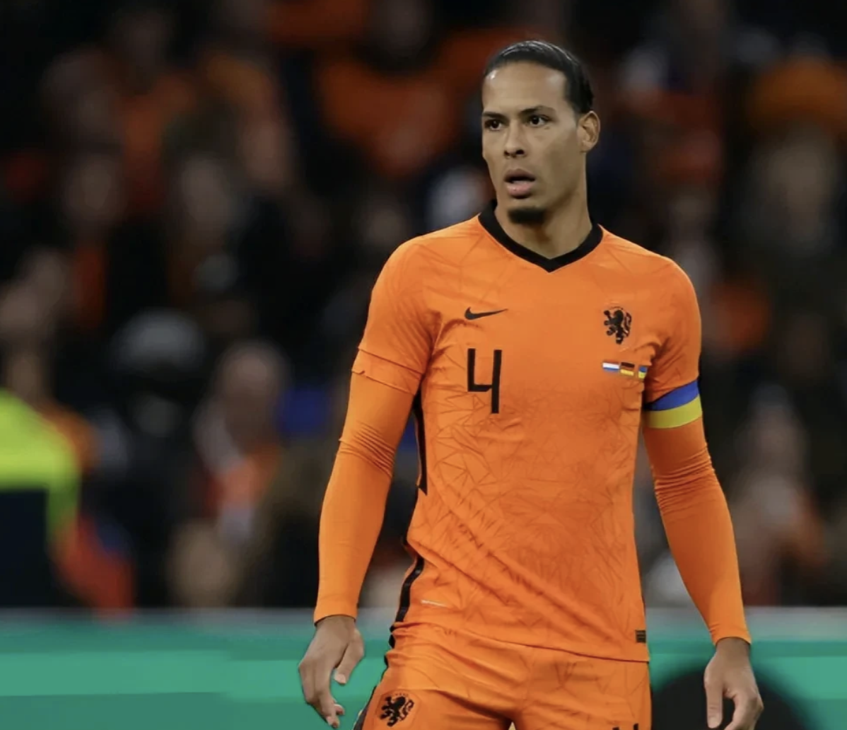 荷兰队士气高涨,欧洲杯资格赛全胜晋级 荷兰队士气高涨,欧洲杯资格赛全胜晋级