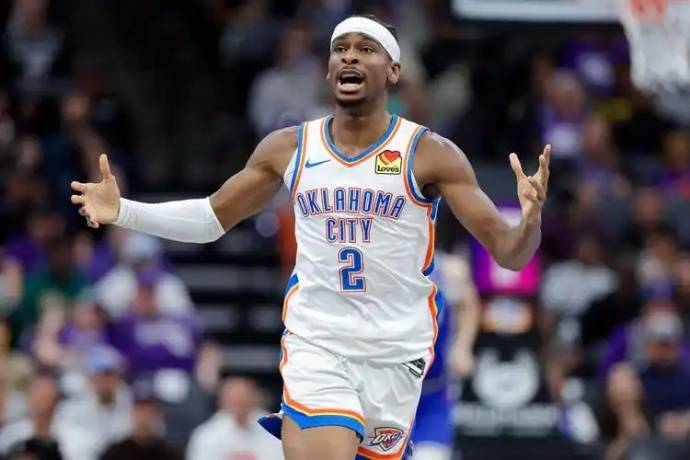 开云体育app-勇夺胜利的球员被球迷誉为当之无愧的MVP