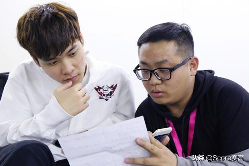 开云下载-HKA翻盘100T，Doinb极限生还后反打宿敌对决2025世界赛，引爆全场热议的简单介绍