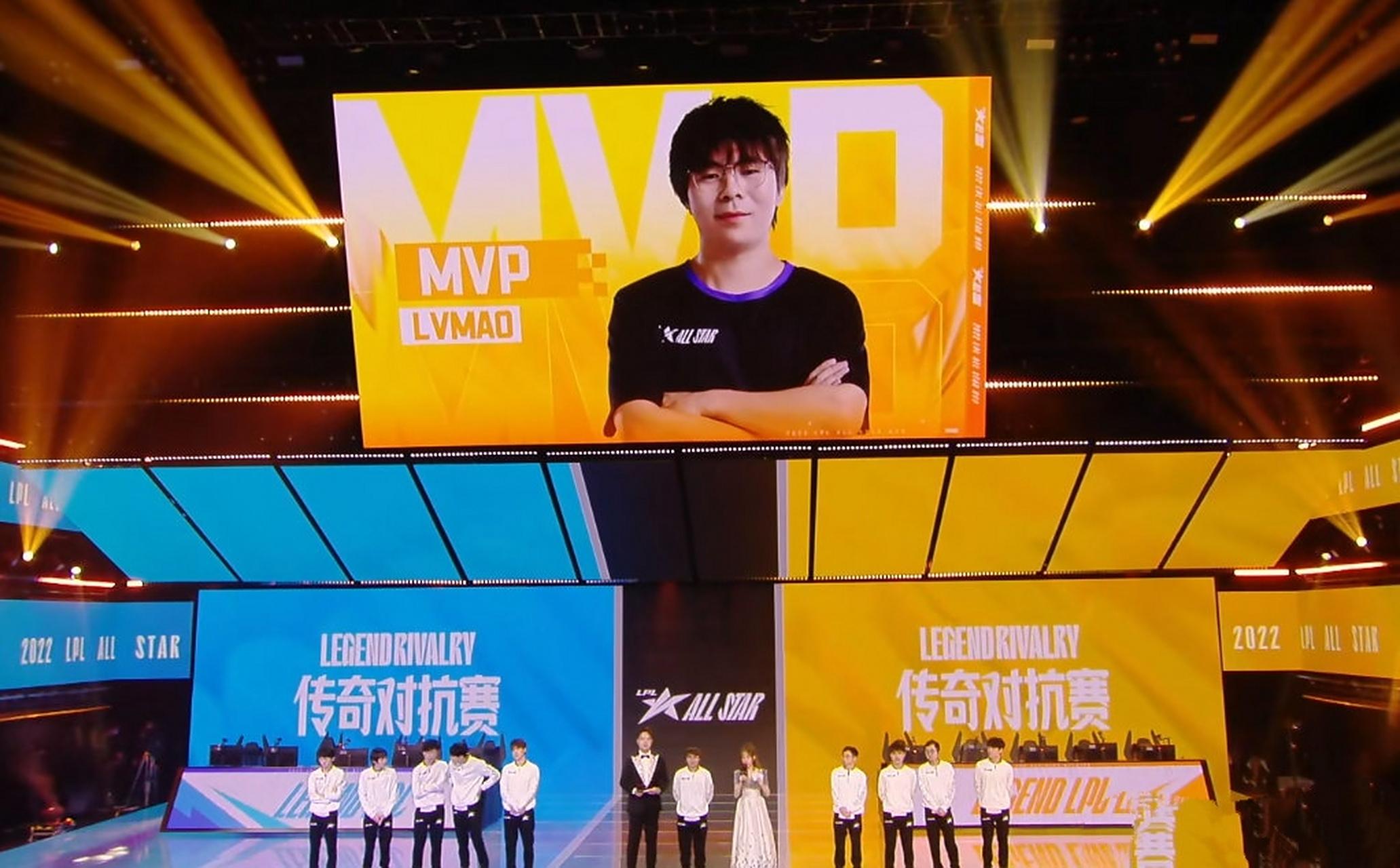 开云体育APP下载-EDG横扫NS，Oner线上压制力十足焦点之战全球总决赛，锁定晋级资格