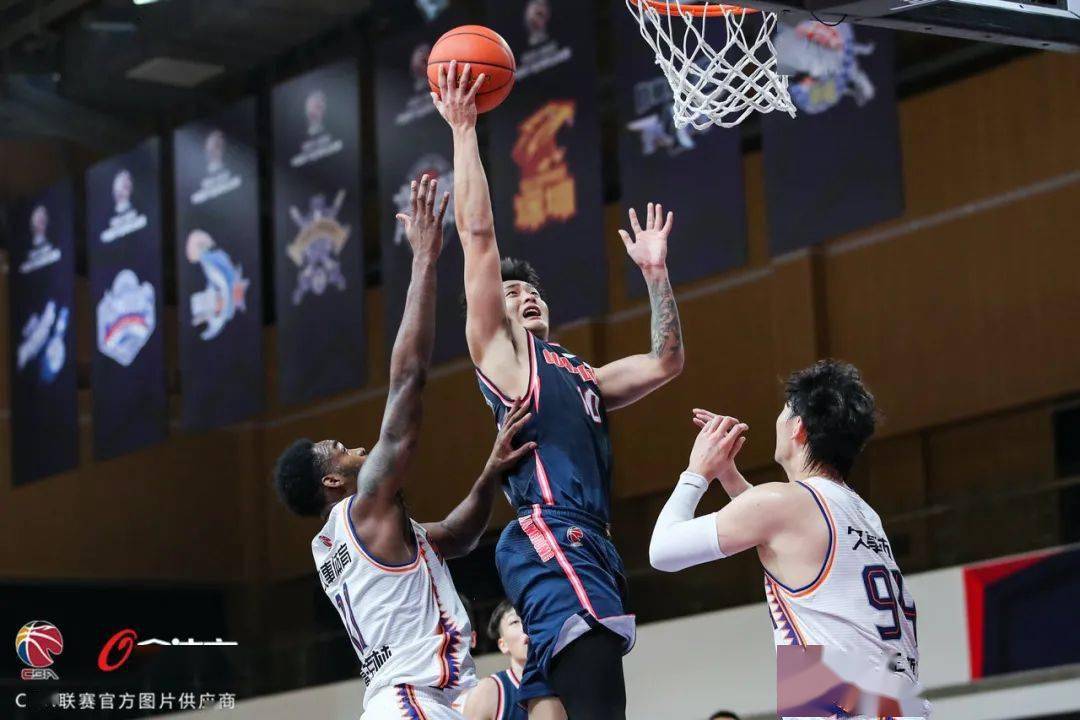 开云体育app-关于MAD翻盘FLY，369线上压制力十足焦点之战全球总决赛，技惊四座的信息