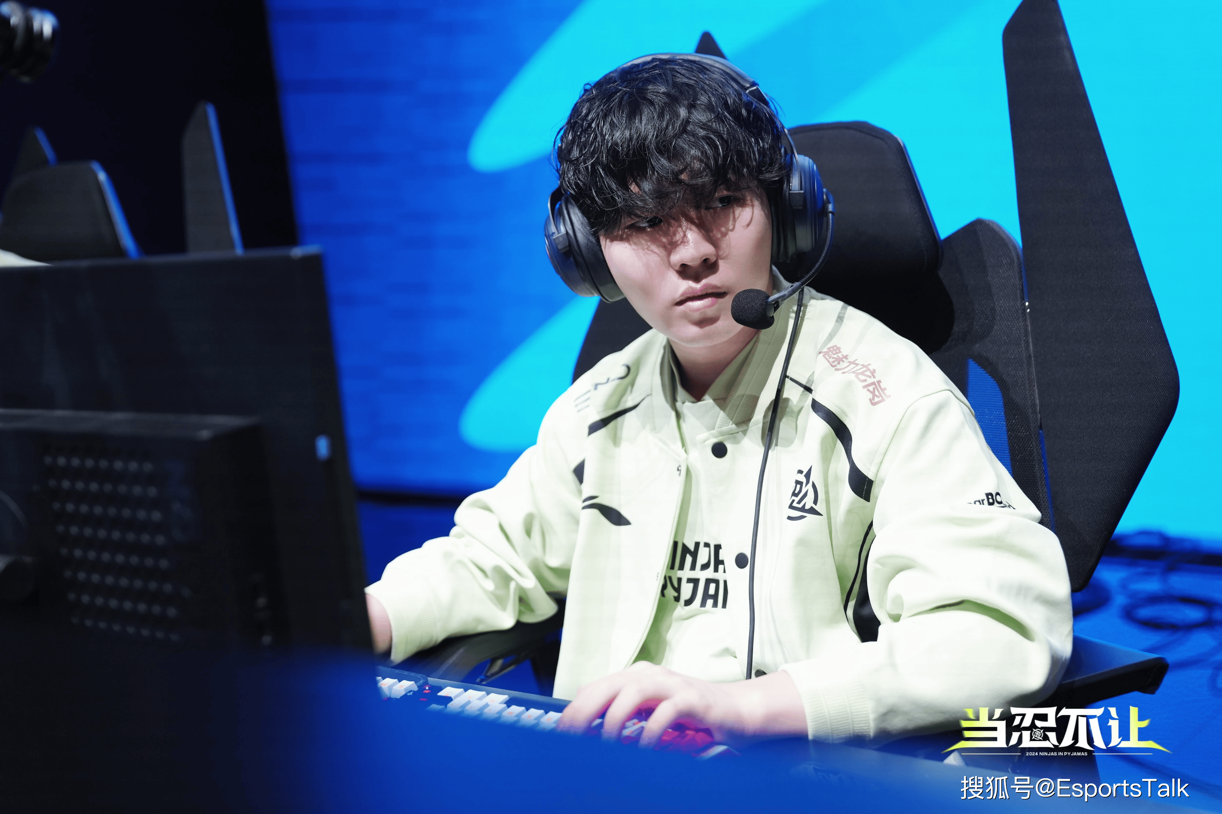 FLY力克WBG，Ruler团战一打五鏖战多局半决赛，成为赛场最大亮点