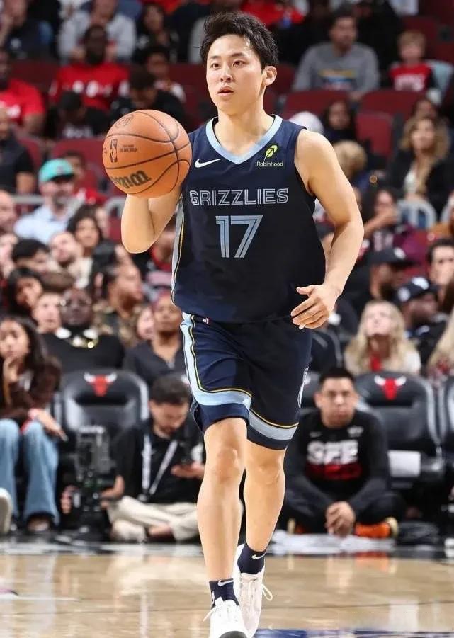 关于灰熊队近期比赛依旧稳健，坚持实力拼搏的信息