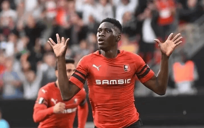 里尔取得连胜，崭露头角在法国联赛