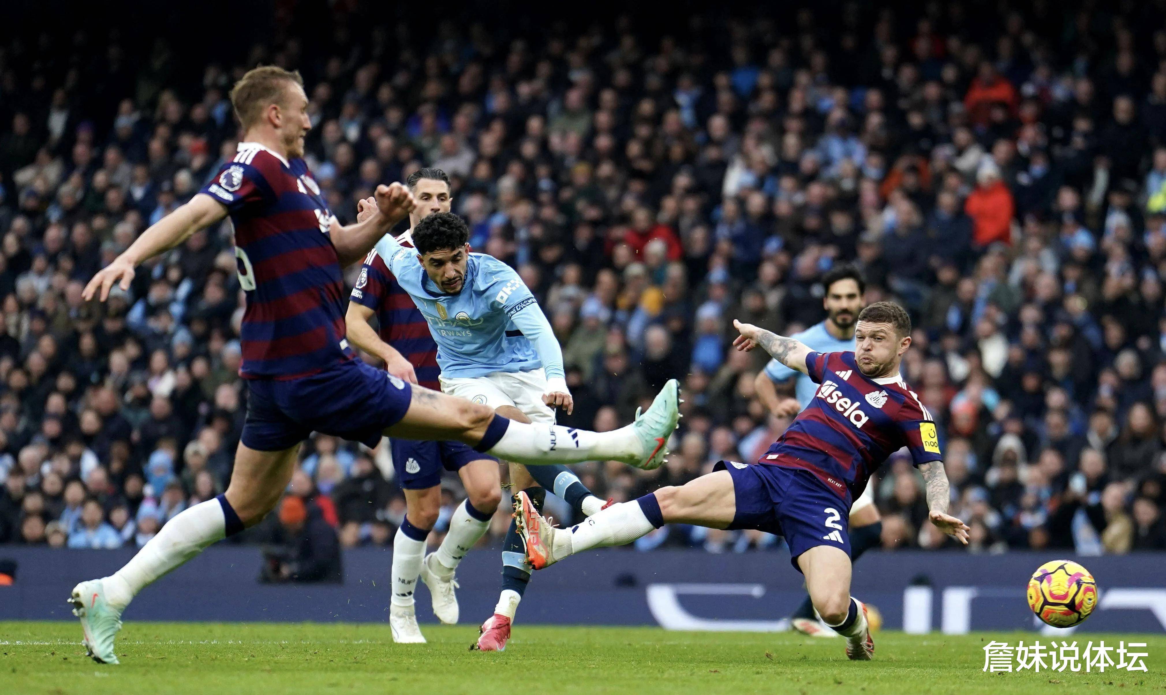 开云体育-曼城客场大胜桑德兰，继续追赶领头羊