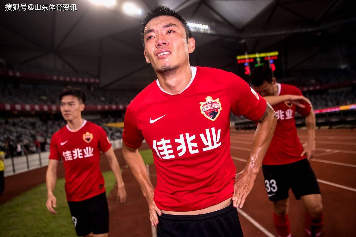 布莱克浦失球告负,保级任务严峻 布莱克浦失球告负,保级任务严峻