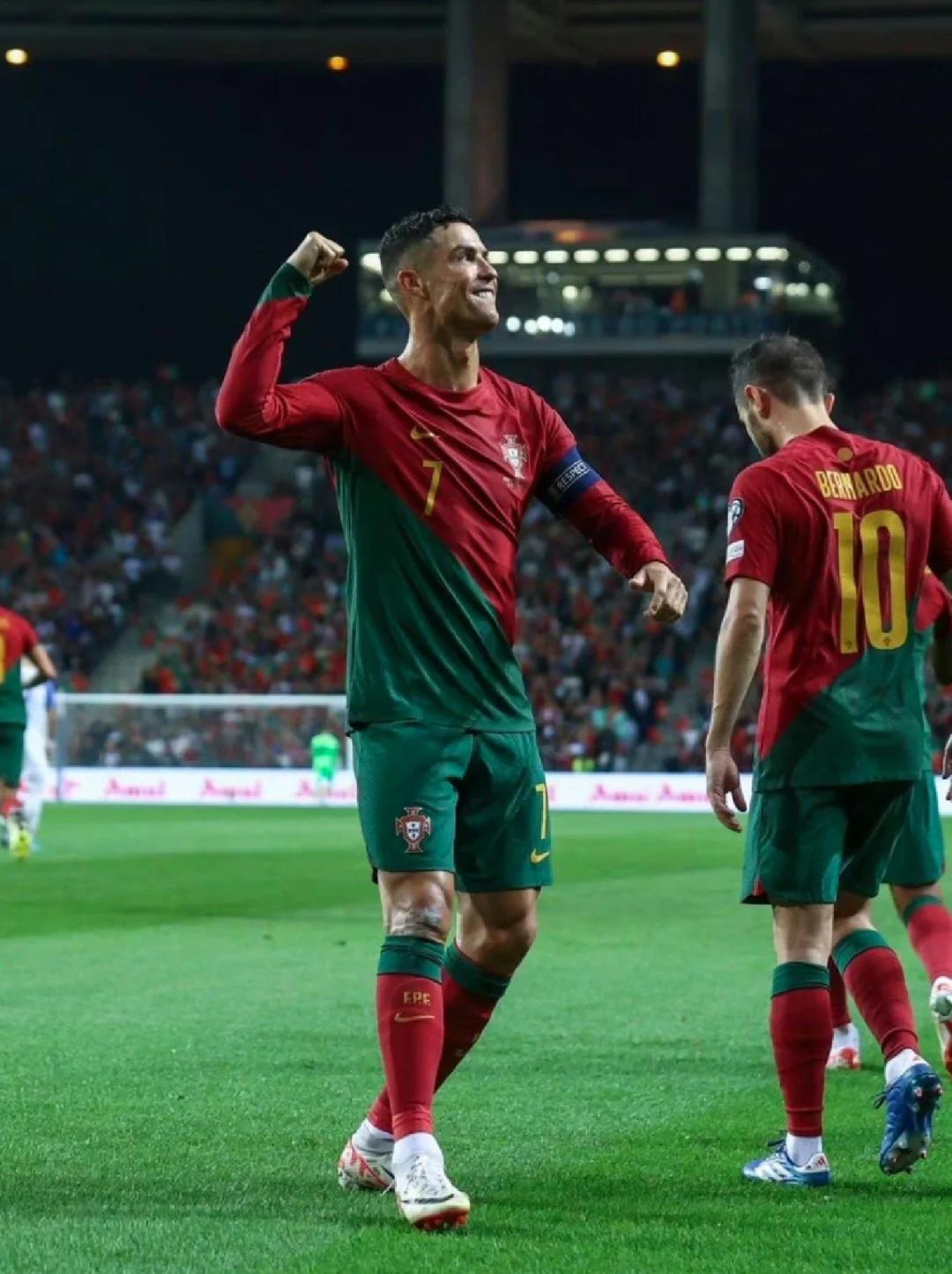 欧洲杯预选赛惊现一方大比分领先，逆袭斩获胜利的简单介绍