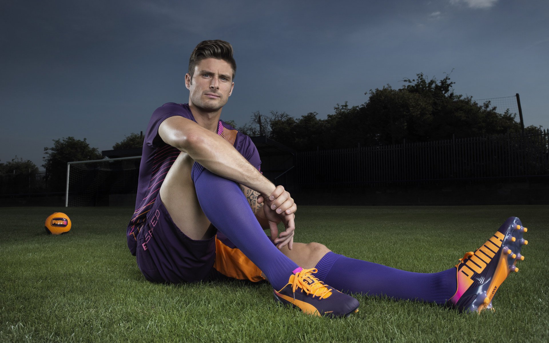 开云体育平台APP-改写历史的一击，李刚仁撕裂英格兰与阿森纳的旧日图景