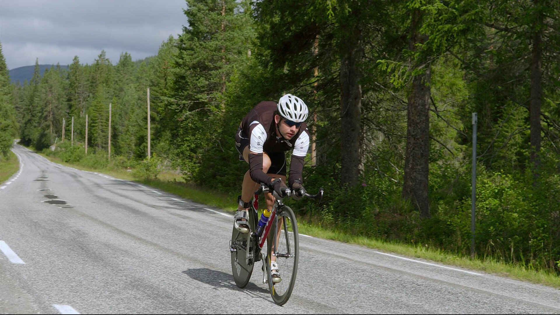 开云体育APP下载-旧大陆的新寓言，当乌克兰在战场外带走德国，基耶萨的进球便已注定
